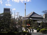 070312_sensoji (5) Senso-ji och njesparken bakom